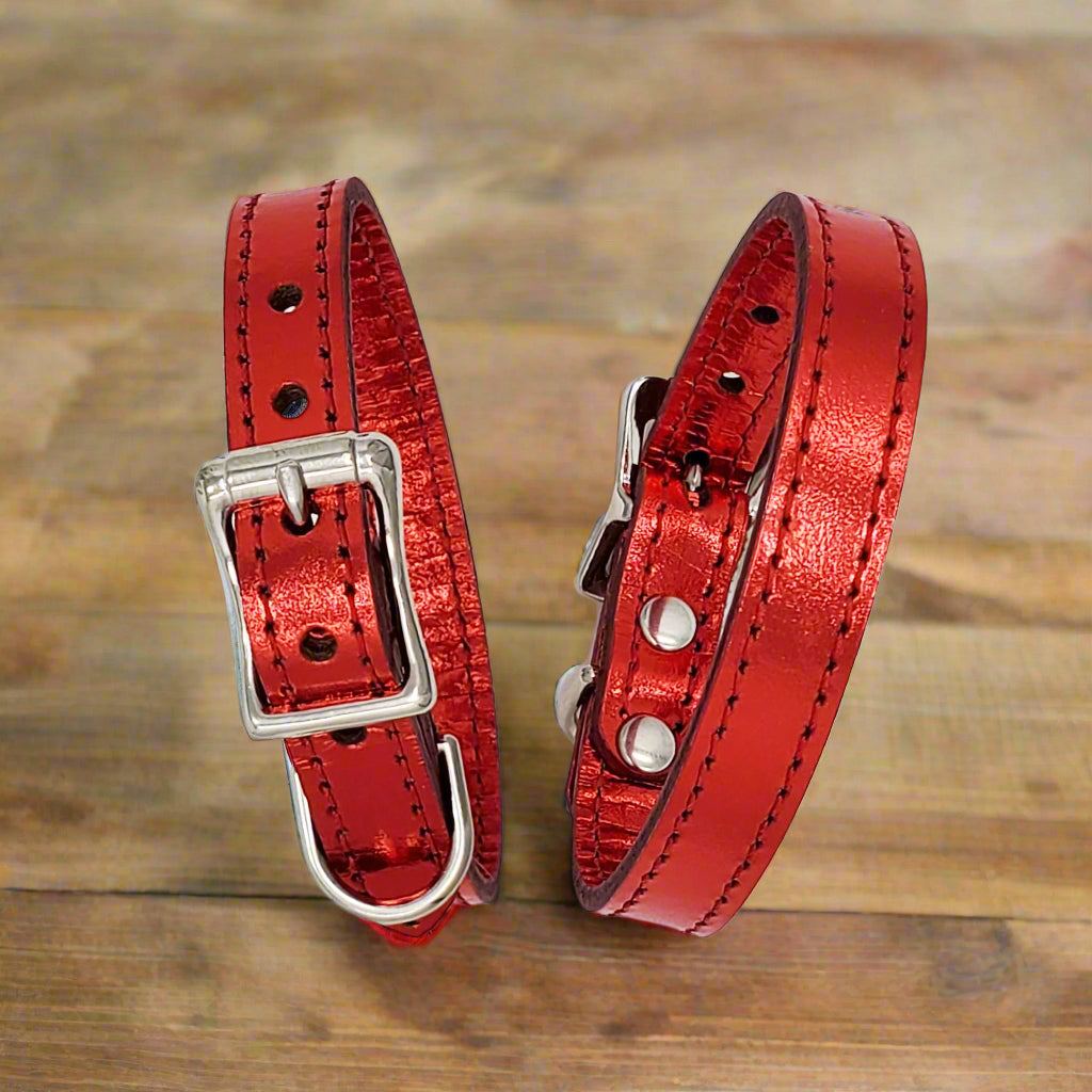 Shiny Metallic leather collar for puppies, showcasing fine craftsmanship and a minimalist design suitable for tiny necks